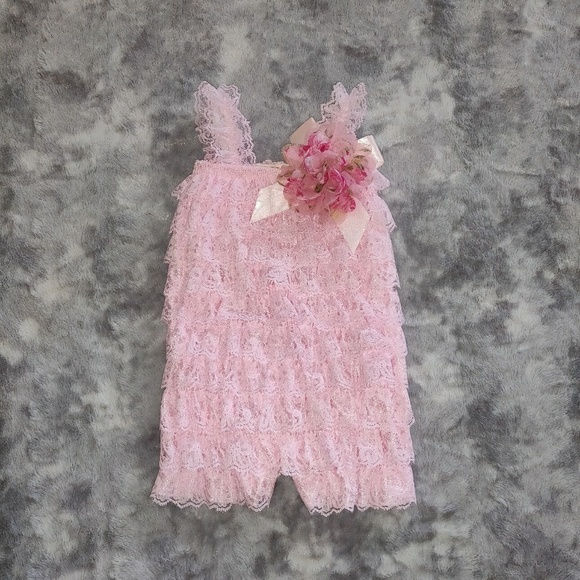 Lace Ruffle Romper - Picture 1 of 3
